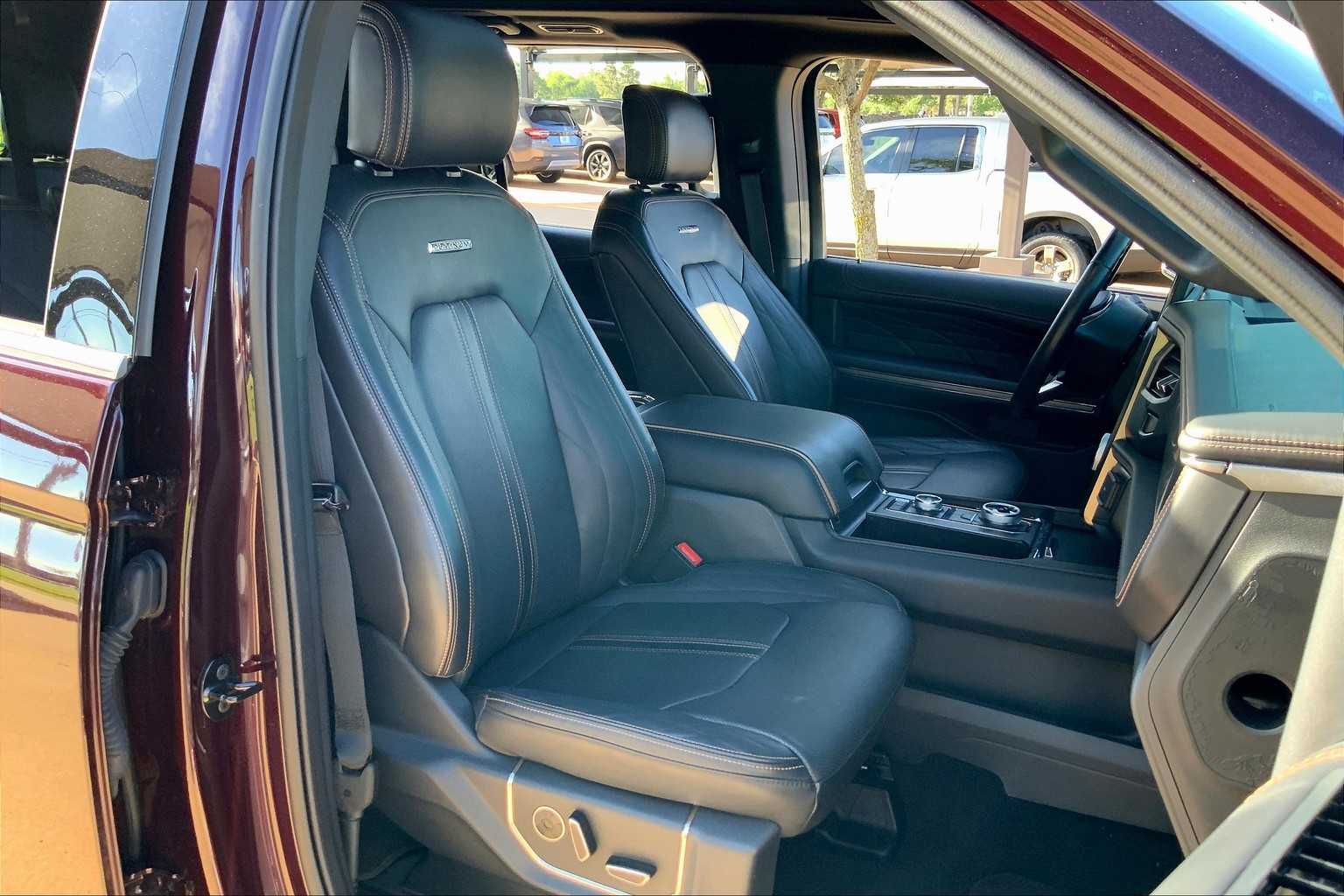 2024 Ford Expedition Platinum photo 7