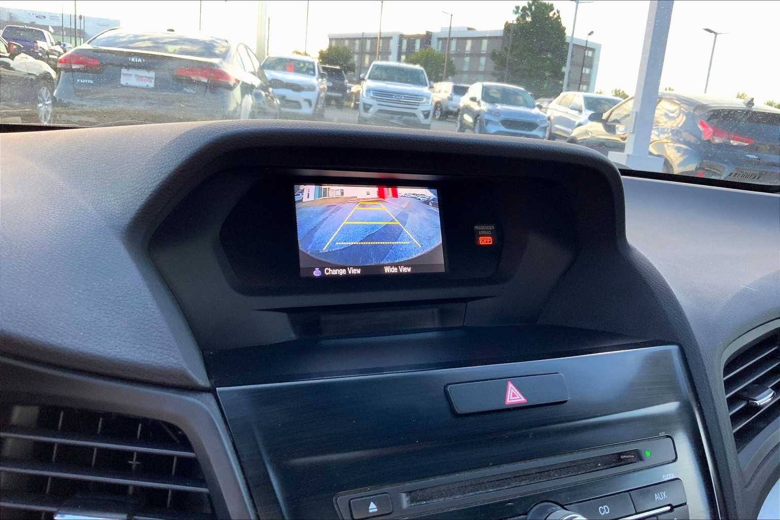 2017 Acura ILX Base photo 28