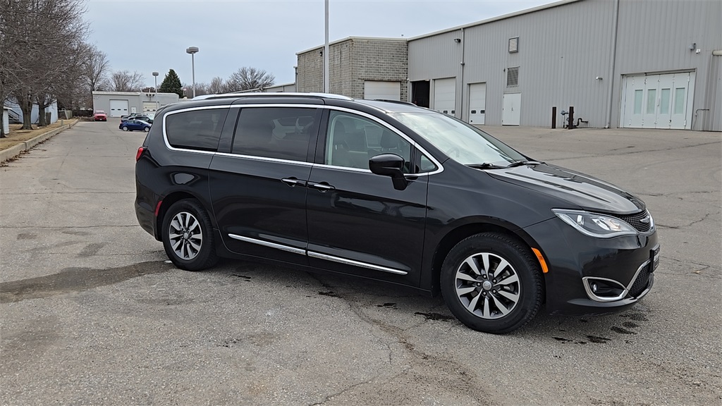 2020 Chrysler Pacifica Touring L Plus