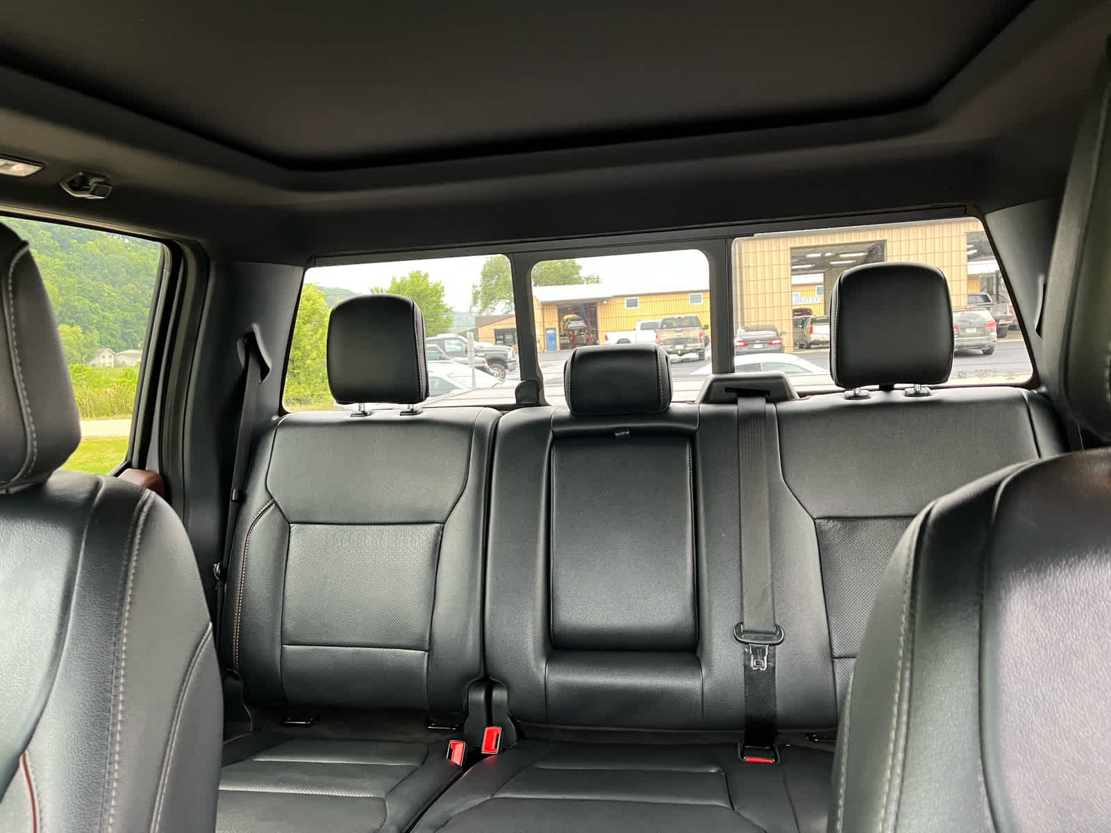2022 Ford F-150 Lariat photo 30