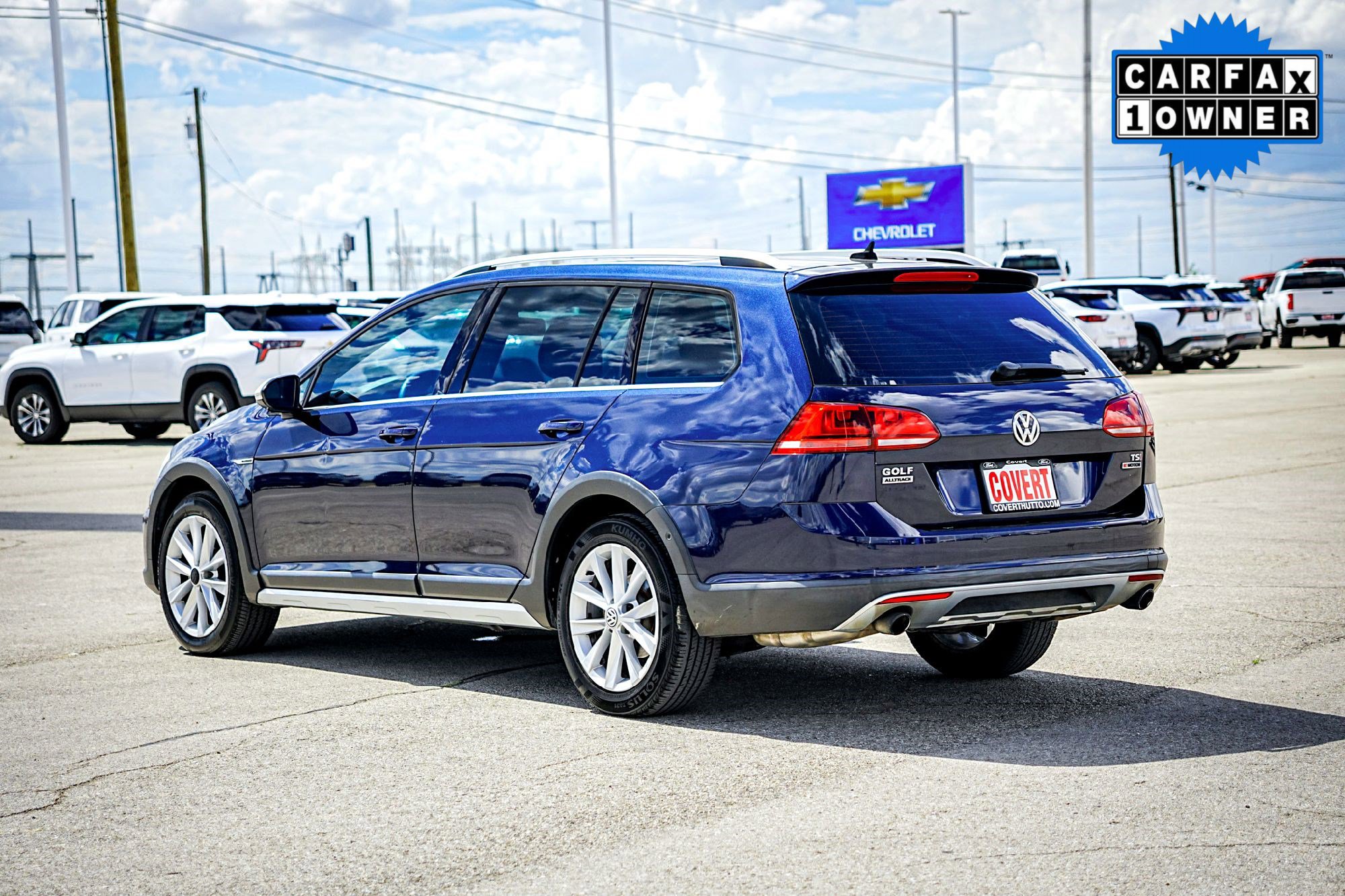 2017 Volkswagen Golf Alltrack TSI SE 4Motion photo 3