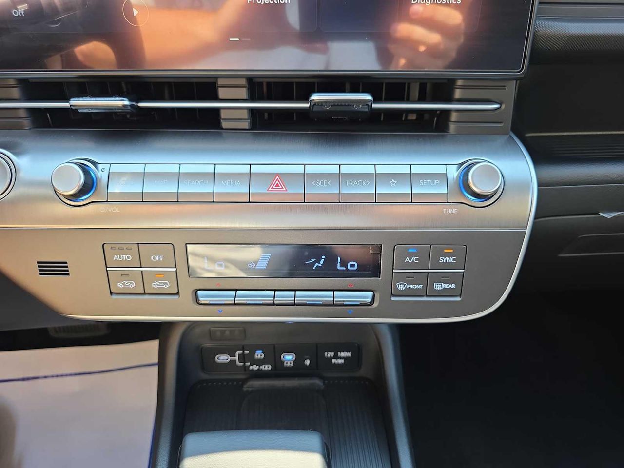 2026 Hyundai Kona SEL photo 10