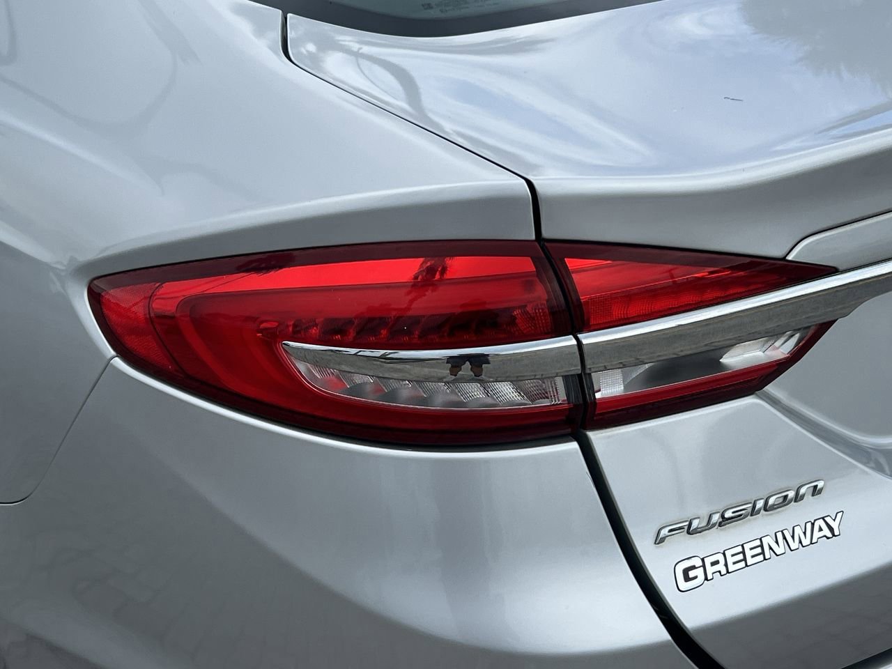 2017 Ford Fusion S Hybrid photo 7