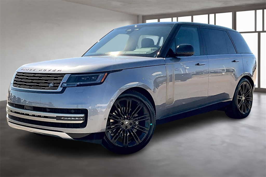 2025 Land Rover Range Rover SE's photo