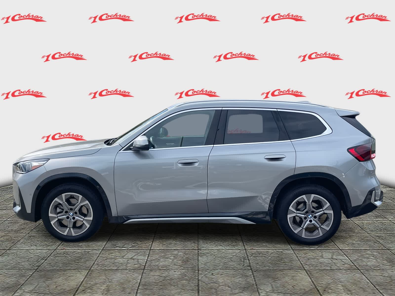 2025 Bmw X1 XDrive28i photo 3