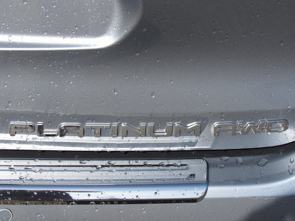 2022 Toyota Highlander Platinum photo 8