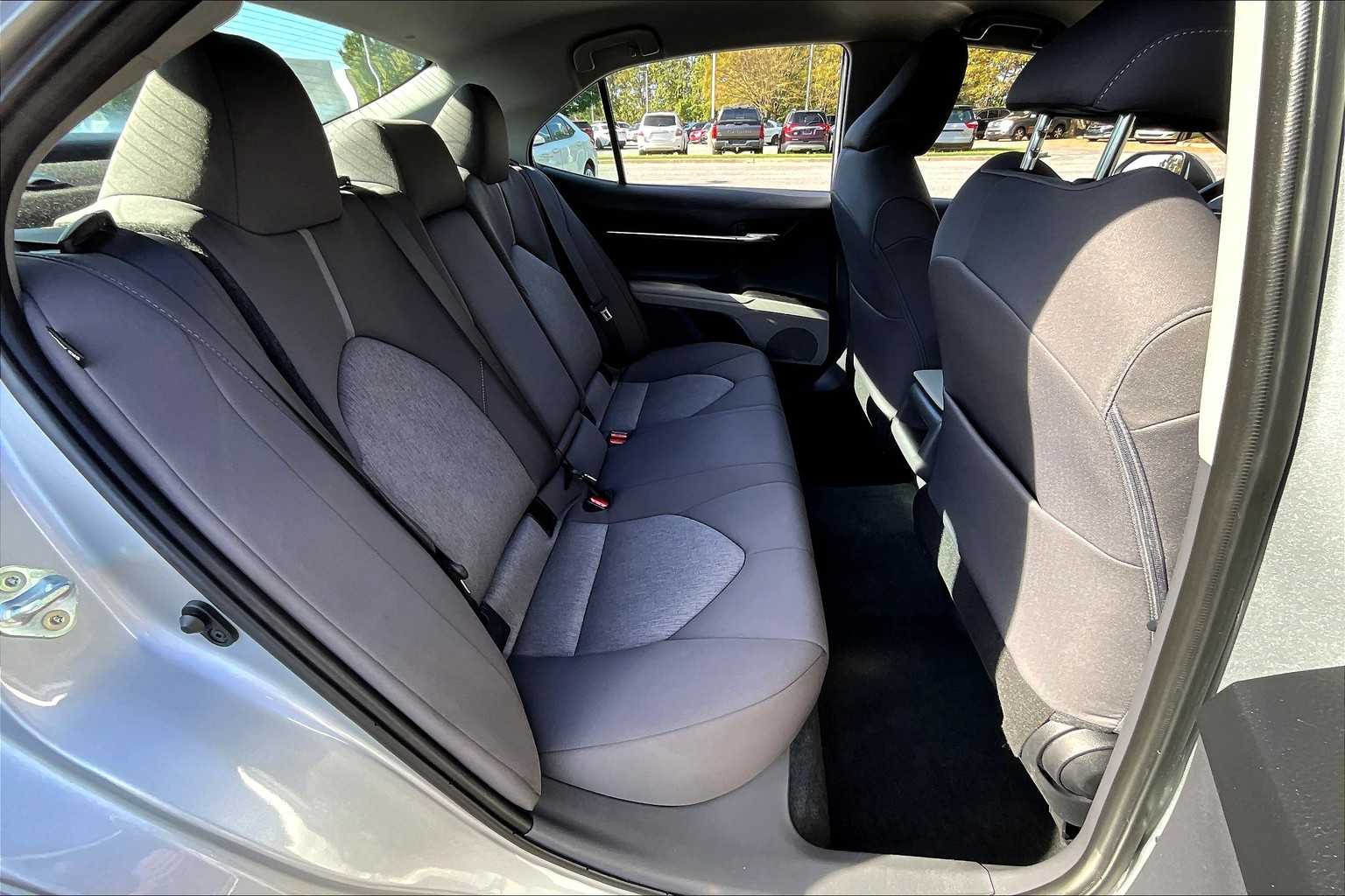2023 Toyota Camry LE photo 19