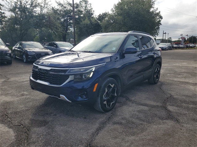 2024 Kia Seltos EX photo 4