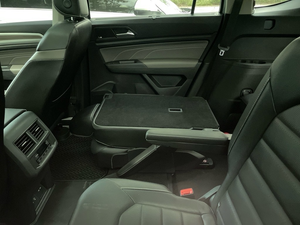 2021 Volkswagen Atlas SEL Premium photo 3