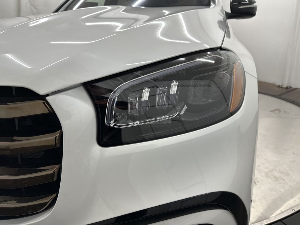 2026 Mercedes Benz GLS 580 4MATIC photo 29