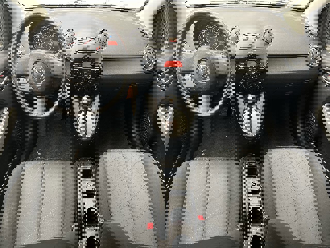 2012 Mazda Mazda2 Sport photo 3