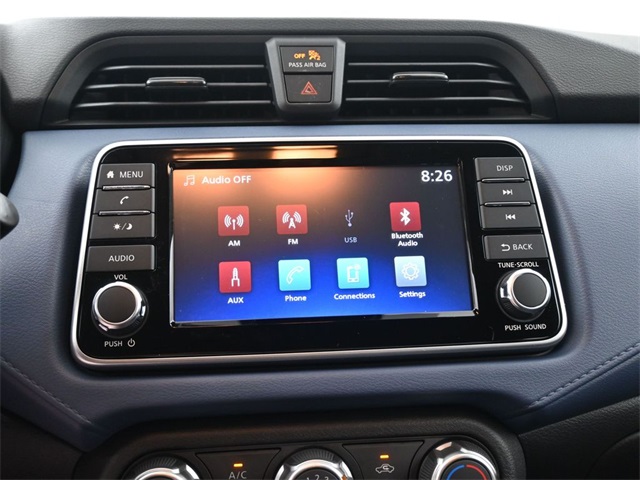 2025 Nissan Versa SV photo 3