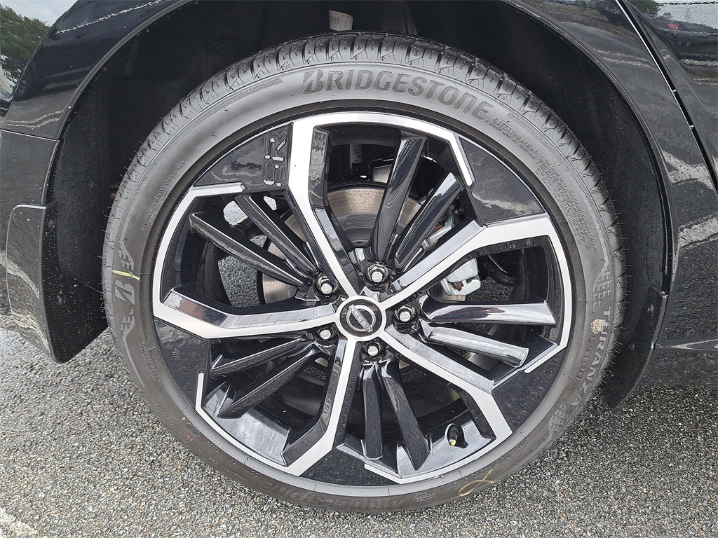 2025 Nissan Altima 2.5 SR photo 8