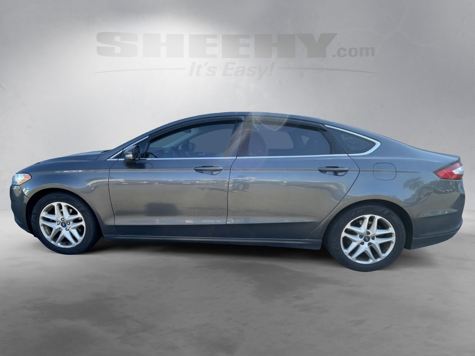 2015 Ford Fusion SE photo 11