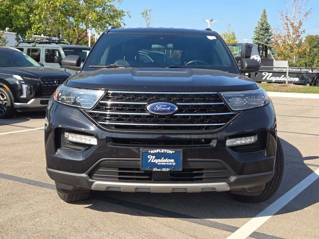 2020 Ford Explorer XLT photo 3