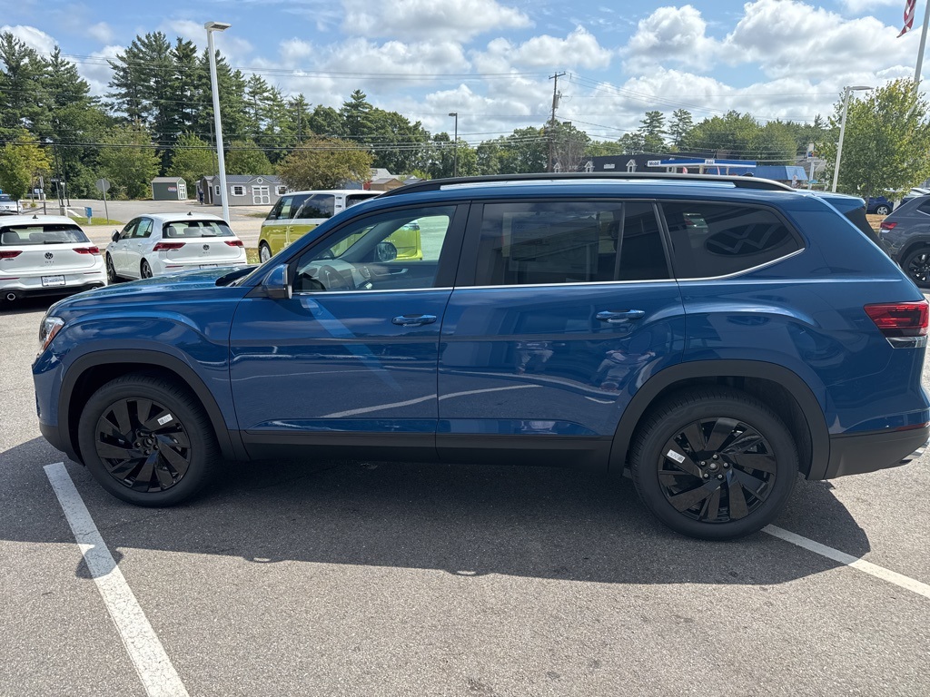 2026 Volkswagen Atlas SE Technology photo 3
