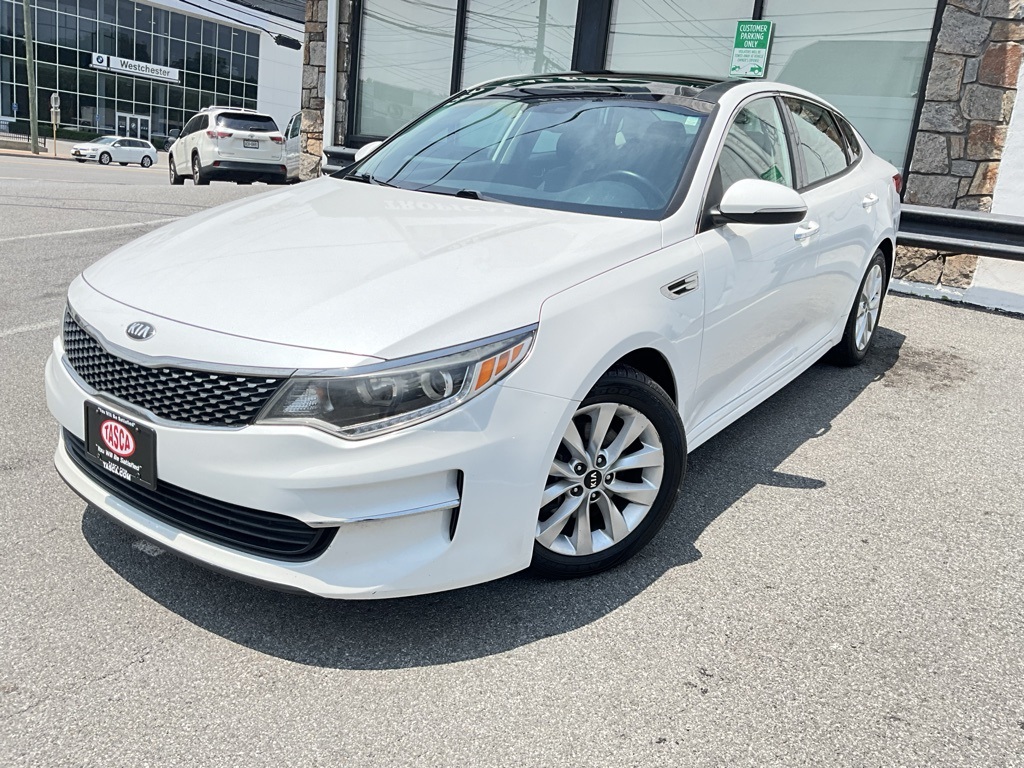 Used 2018 White Kia EX image 1