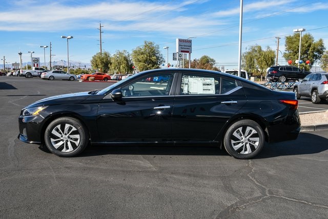 2025 Nissan Altima 2.5 S photo 2