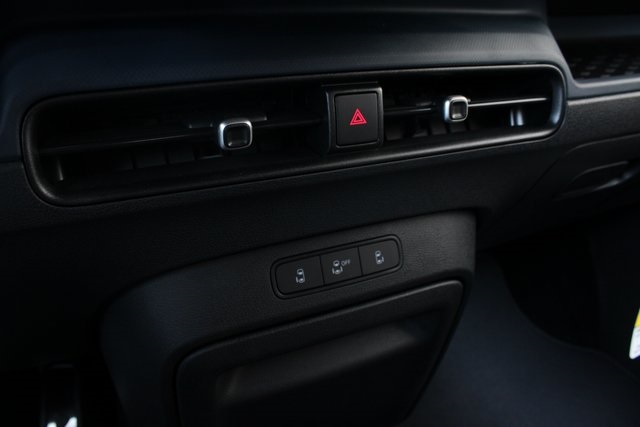 2025 Volkswagen ID. Buzz Pro S photo 6