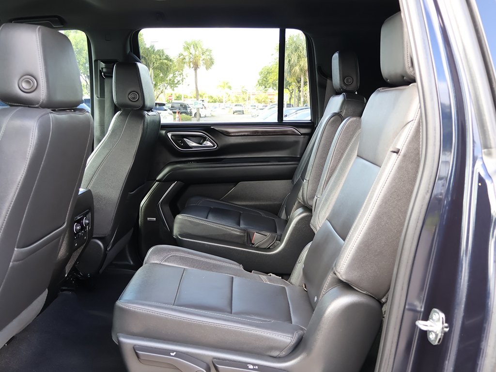 2023 Chevrolet Suburban Z71 photo 36