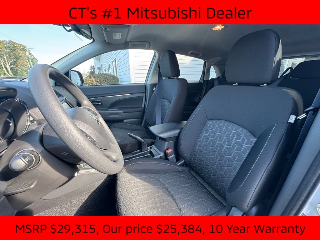 2025 Mitsubishi Outlander Sport ES photo 6