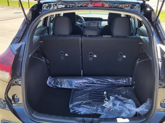 2025 Nissan Kicks Play S photo 4