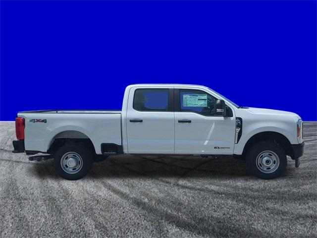 2025 Ford F-350 XL photo 3