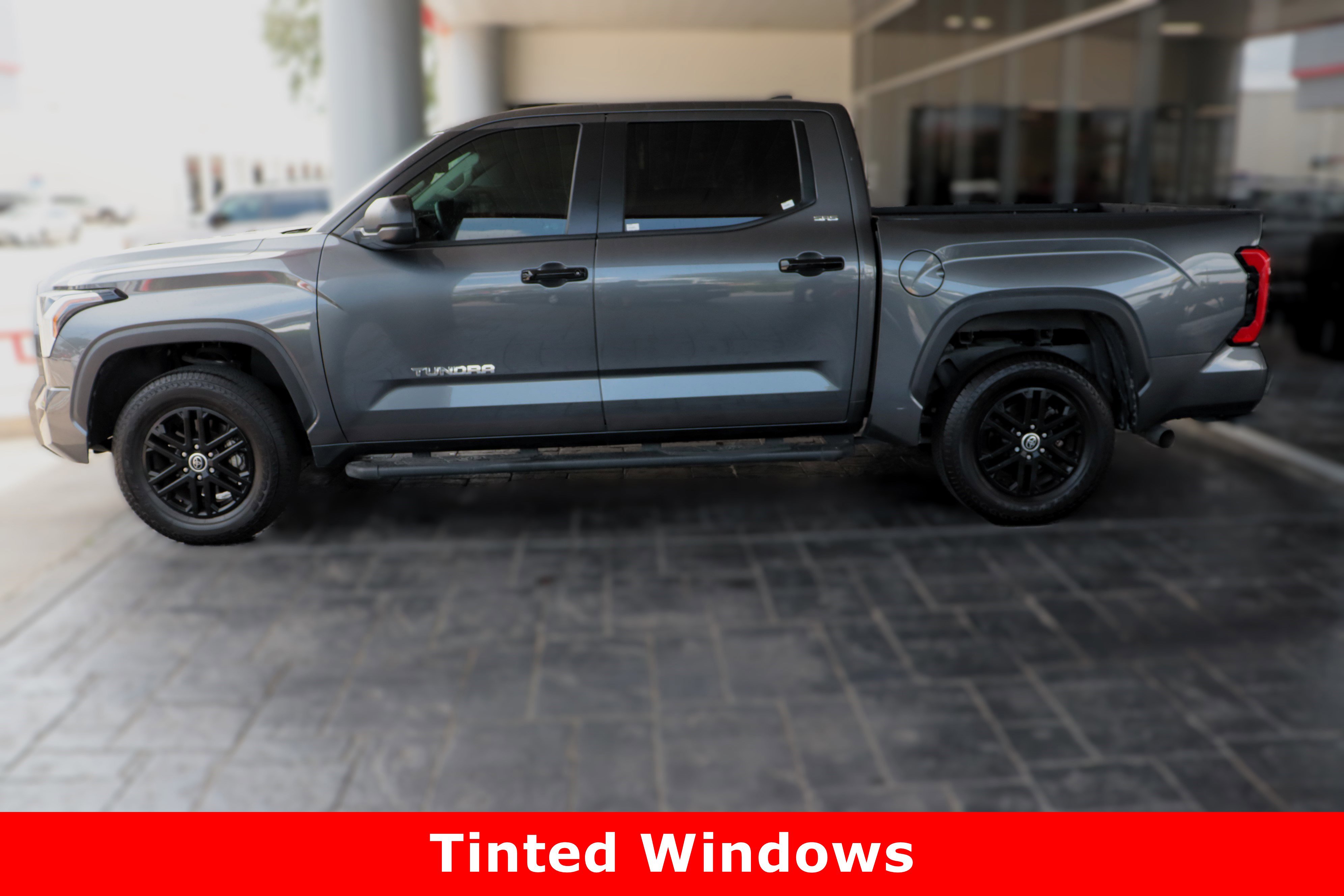 2024 Toyota Tundra SR5 CrewMax photo 3