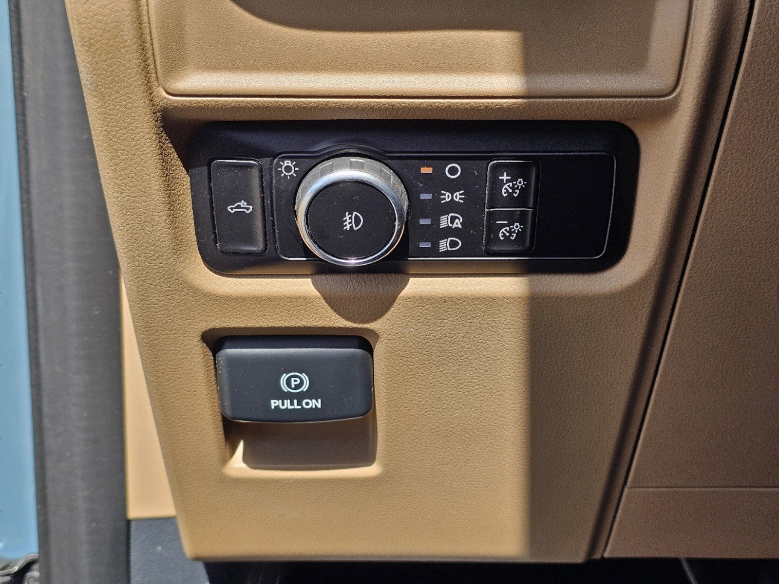 2023 Ford F-150 XLT photo 15
