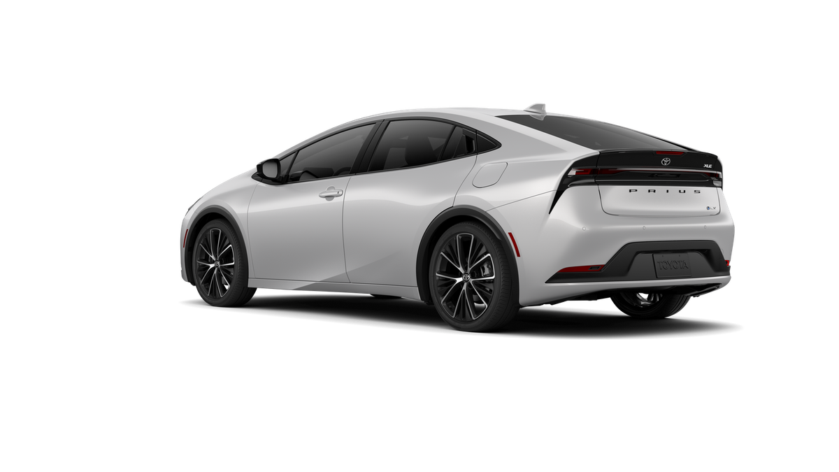 2026 Toyota Prius XLE photo 38