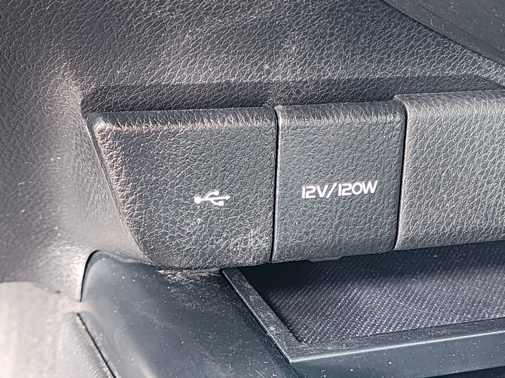 2020 Toyota Camry LE photo 11