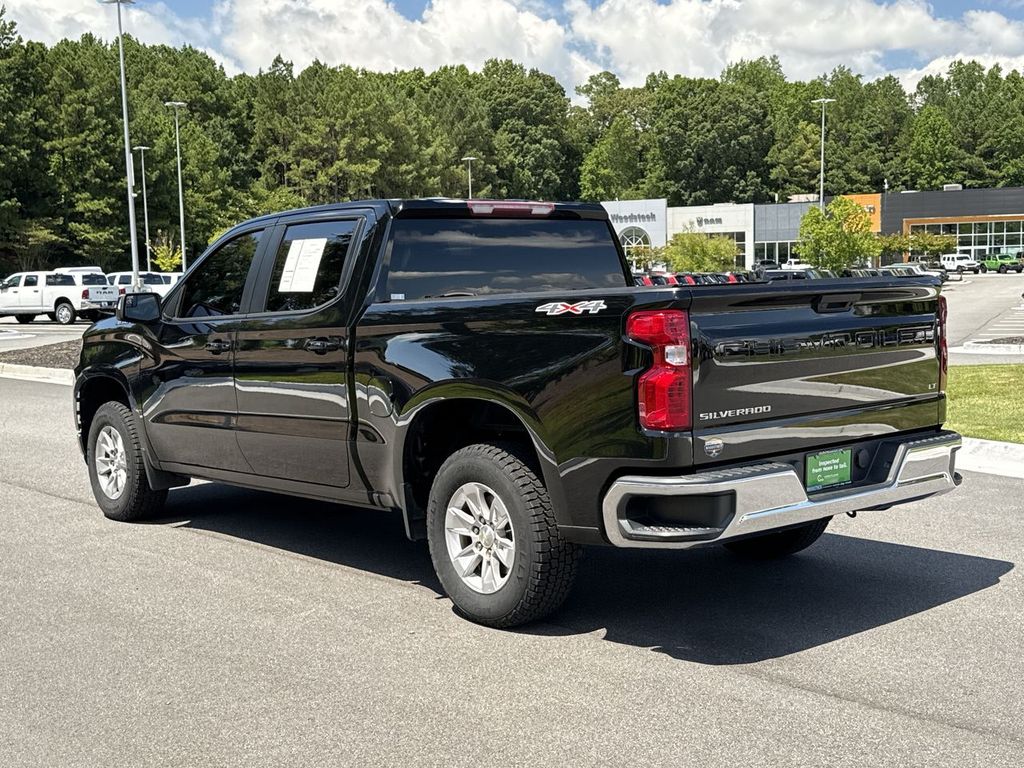 2019 Chevrolet Silverado 1500 LT photo 3