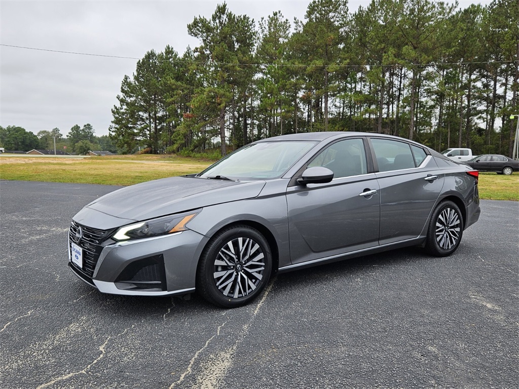 2023 Nissan Altima 2.5 SV photo 3
