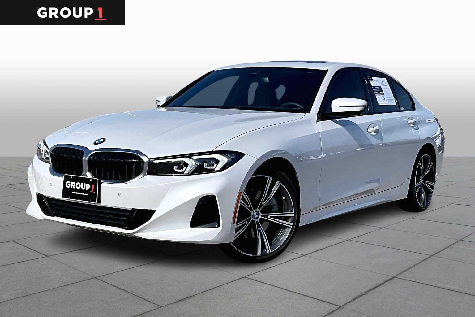 2023 BMW 3 Series 330i's photo