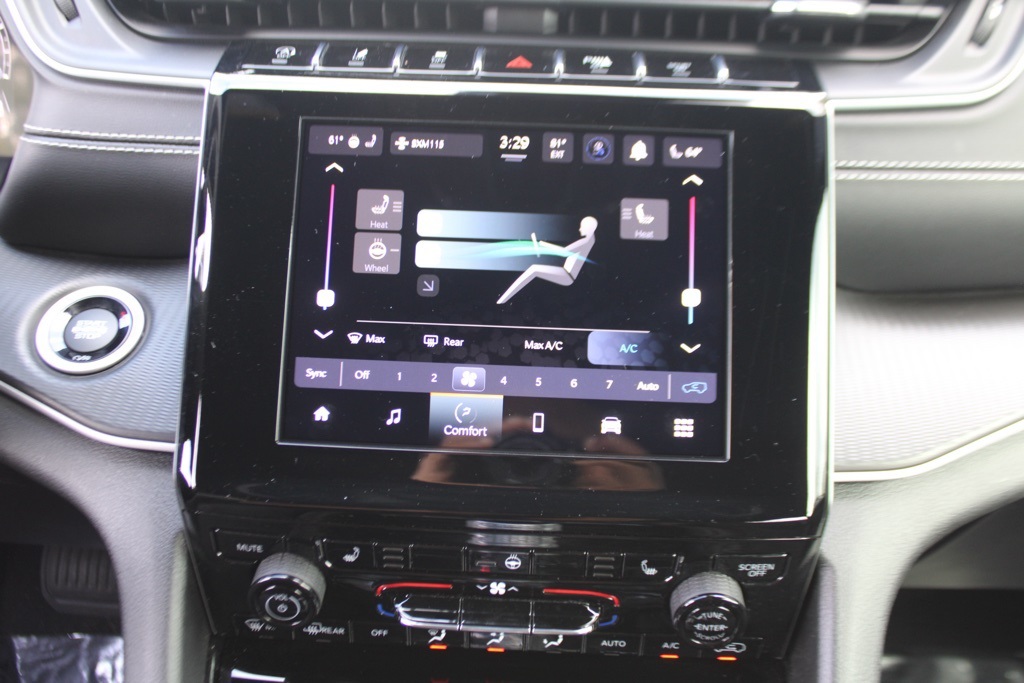 2023 Jeep Grand Cherokee Altitude photo 17