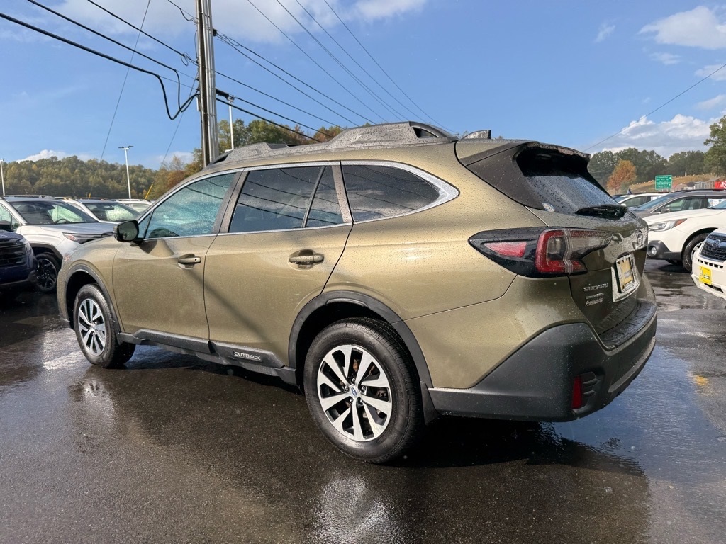 2020 Subaru Outback Premium photo 3