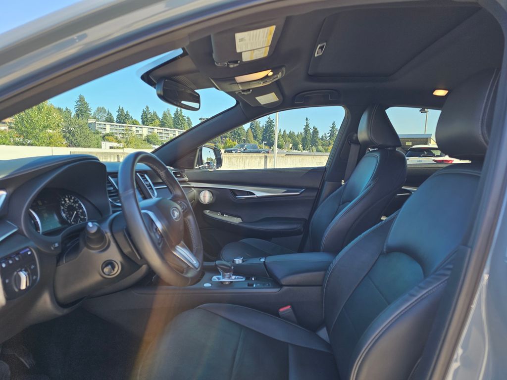 2022 Infiniti QX55 Essential photo 9