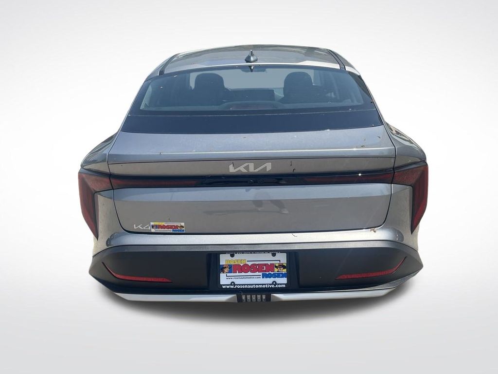 2025 Kia K4 EX photo 3