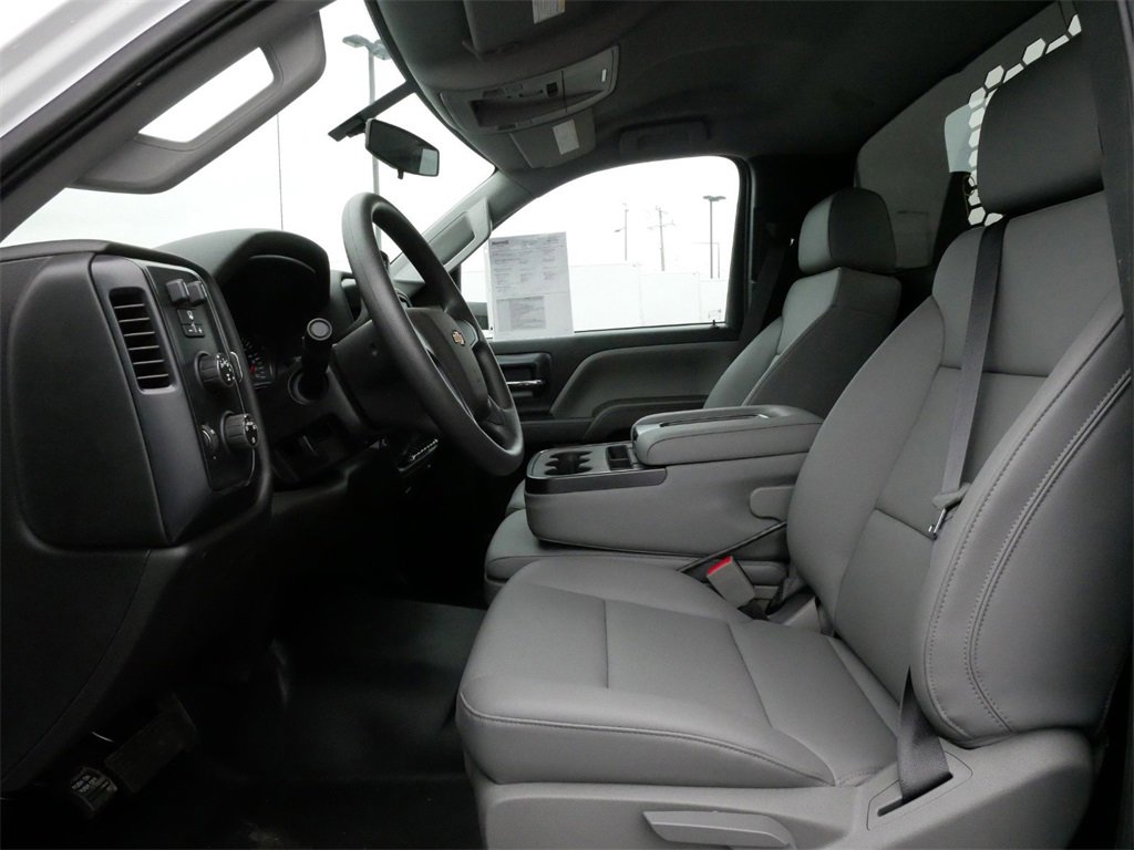 2024 Chevrolet Silverado 5500HD Work Truck photo 4