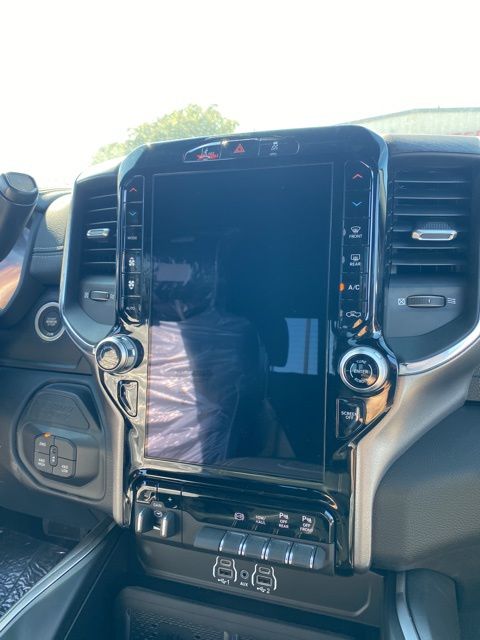 2025 Ram 2500 Laramie photo 13