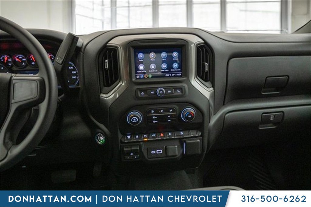 2026 Chevrolet Silverado 2500HD LT photo 4