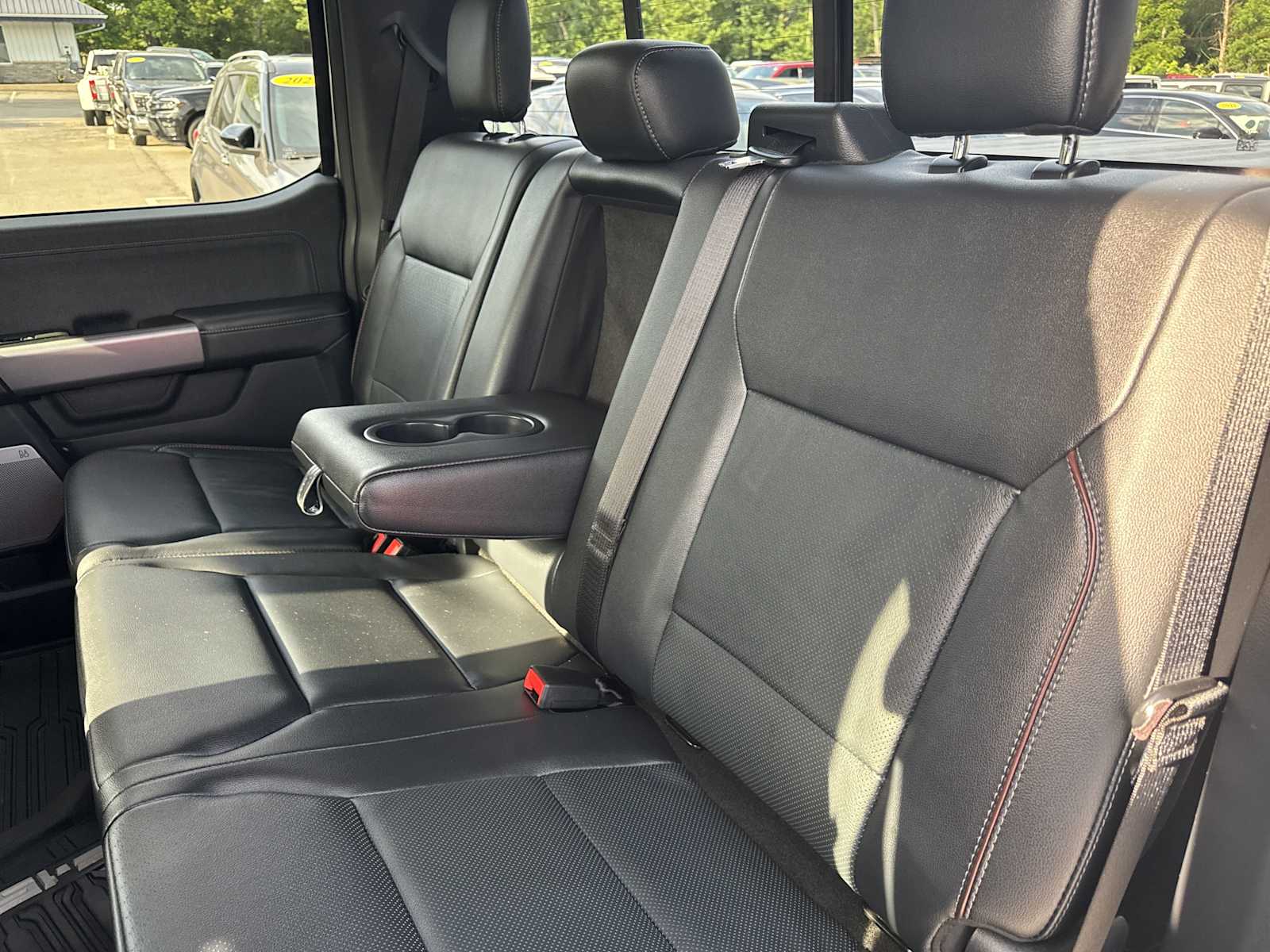 2022 Ford F-150 Lariat photo 35