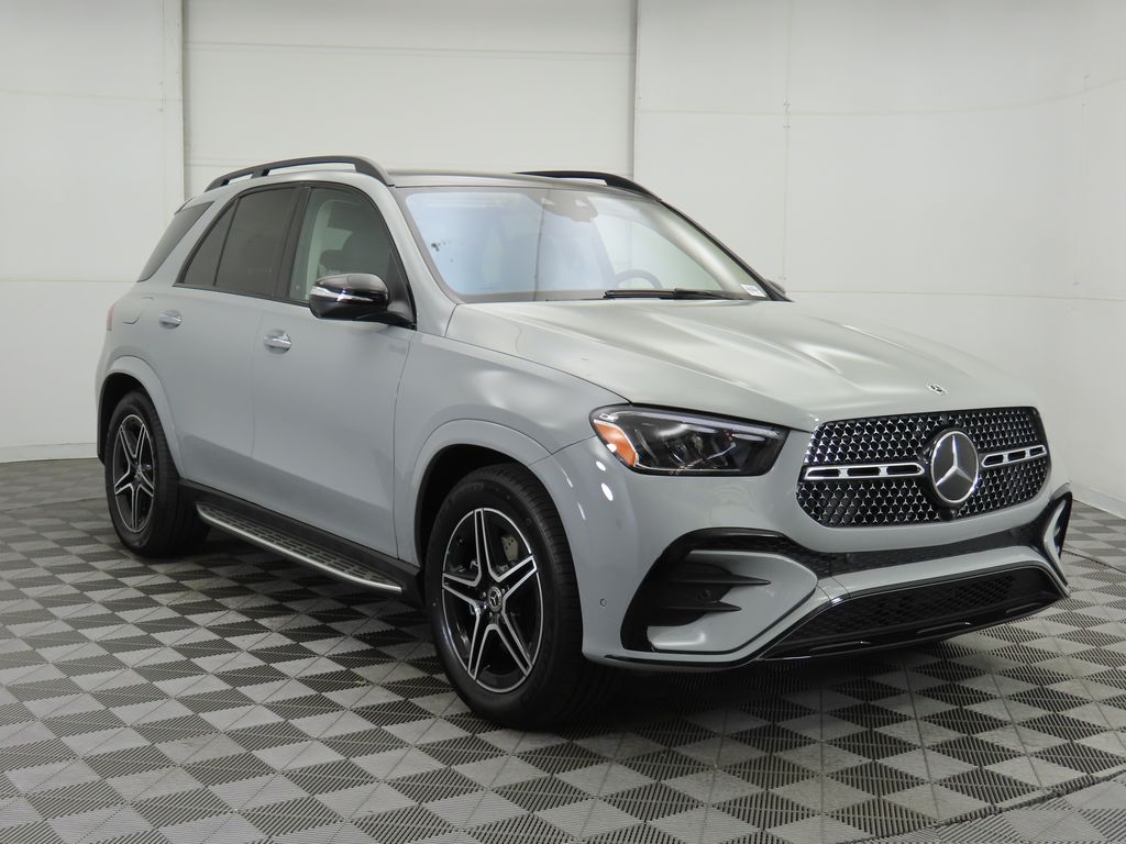 2025 Mercedes Benz GLE 450 4MATIC photo 2