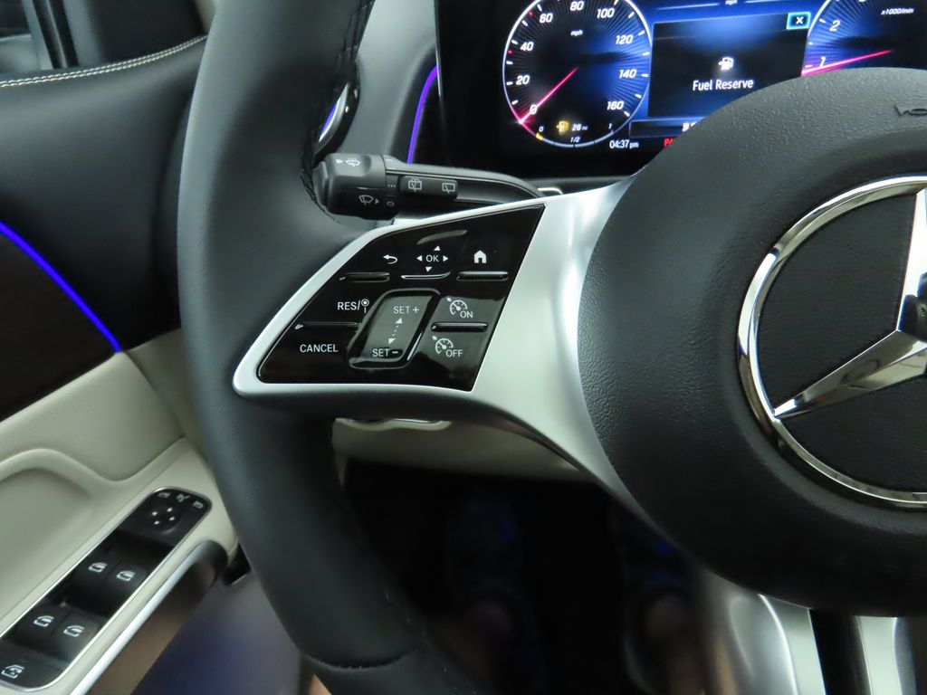 2026 Mercedes Benz GLB 250 photo 11