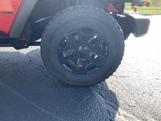 2018 Jeep Wrangler Willys Wheeler W photo 12