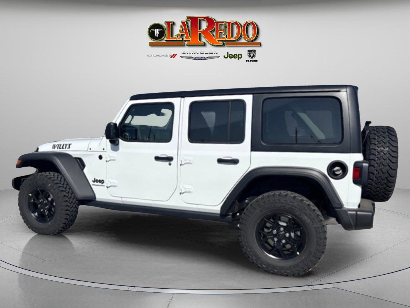 2025 Jeep Wrangler Willys photo 2