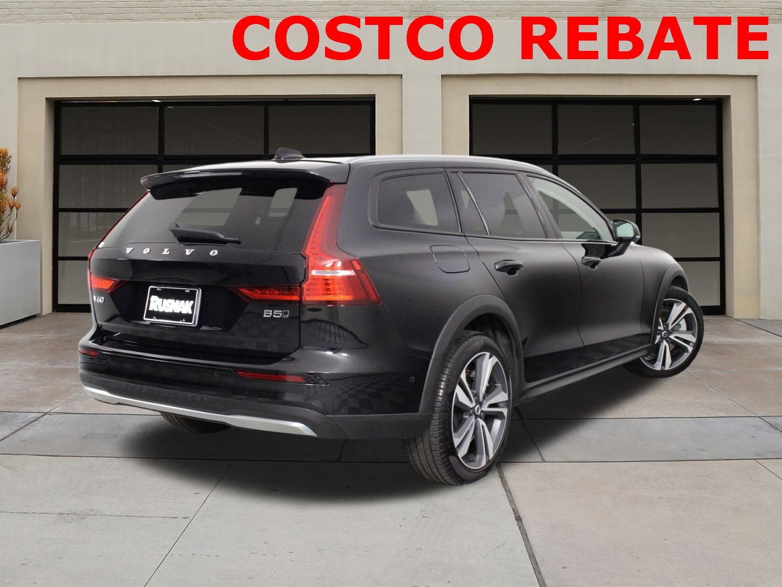 2025 Volvo V60 Cross Country B5 Plus photo 4
