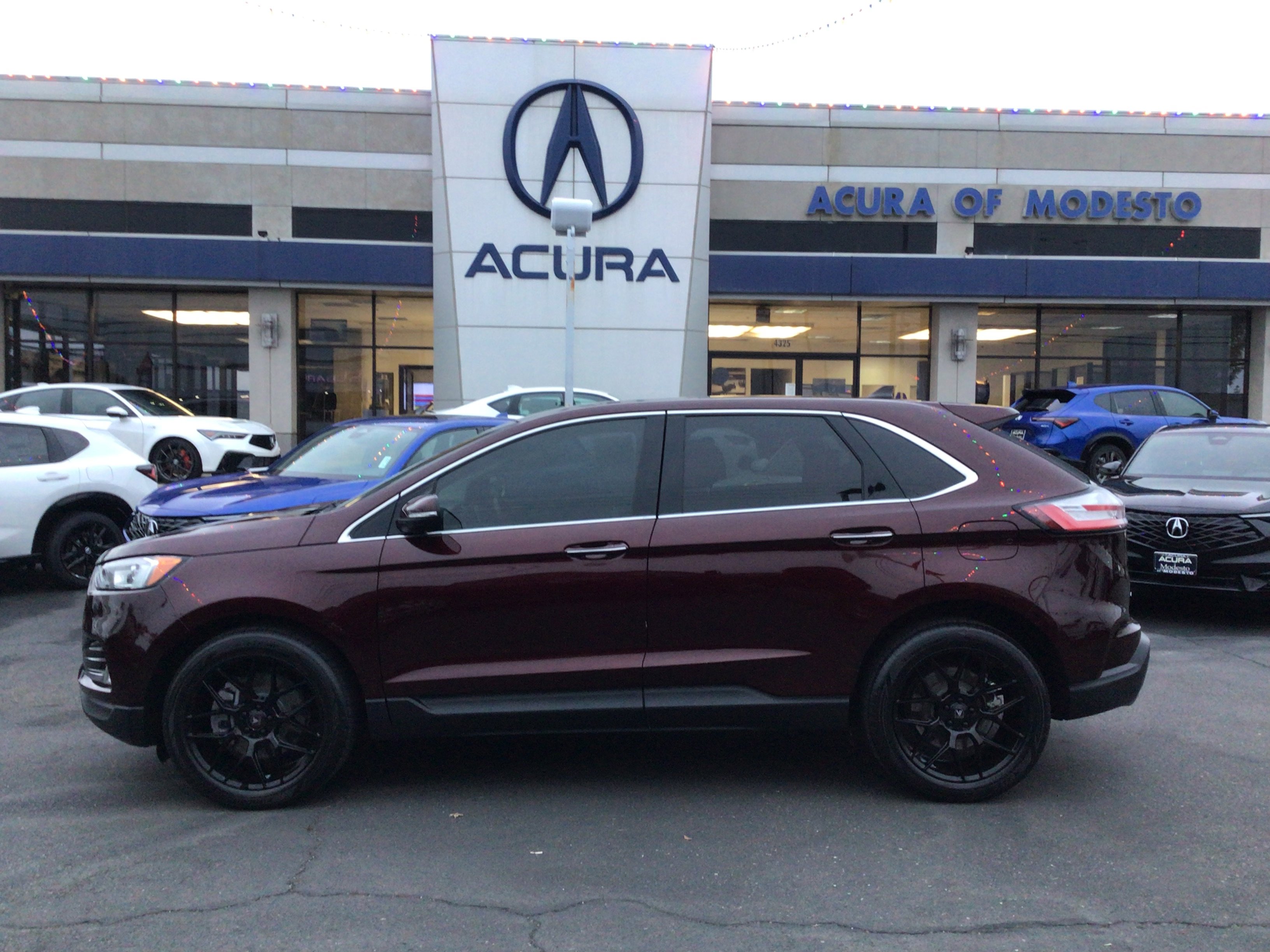 2022 Ford Edge Titanium