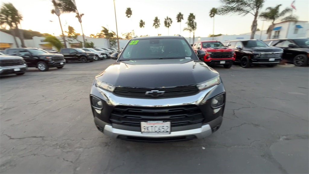 2023 Chevrolet Trailblazer LT photo 3