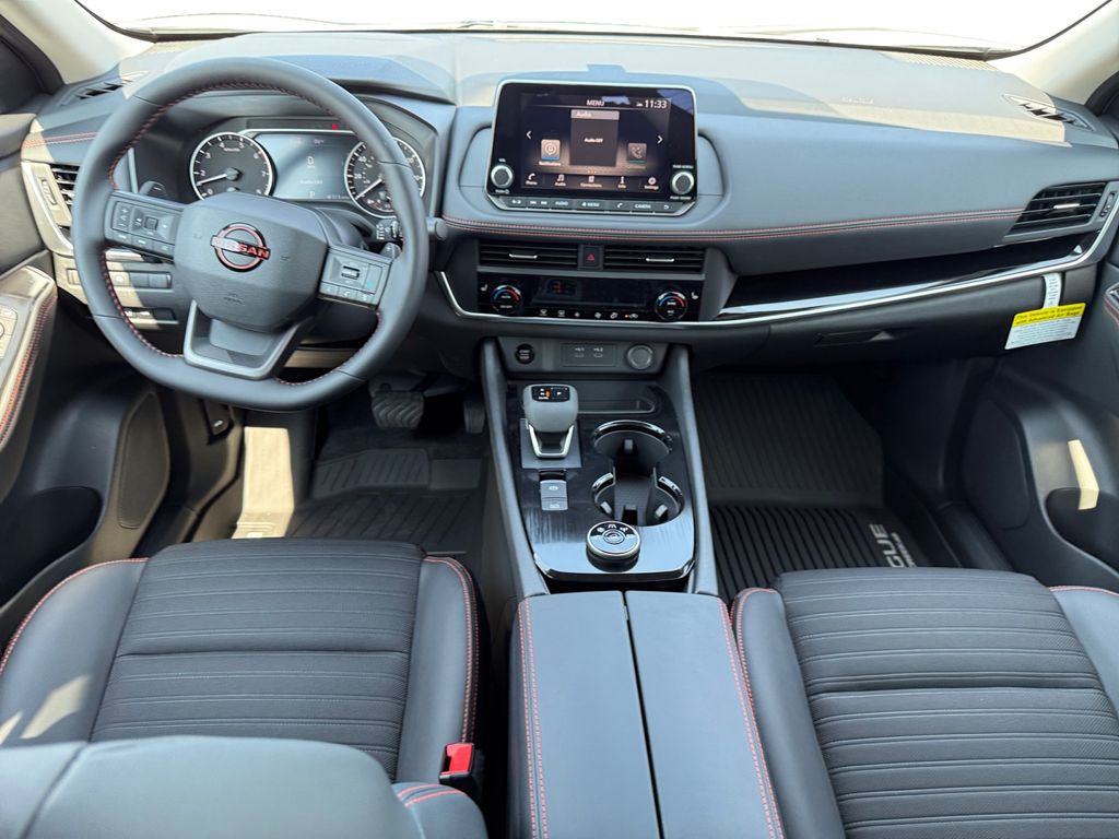 2026 Nissan Rogue SV photo 10